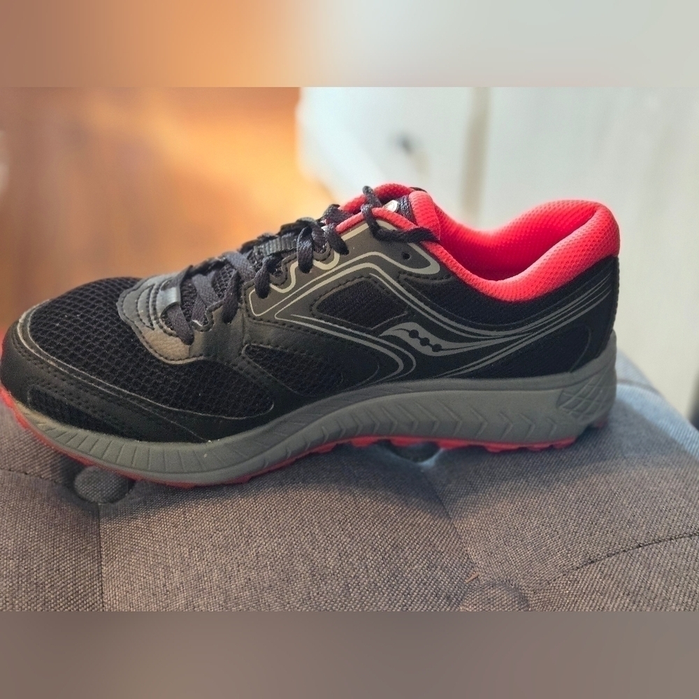 Saucony | Women's Versafoam Cohesion TR12 Trail Running Shoes | Size: 8.5 - Picture 9 of 12